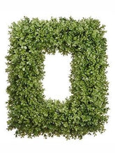 18” Faux Boxwood Wreath