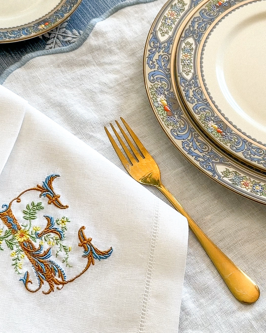 Autumnal Monogrammed Dinner Napkin (1)